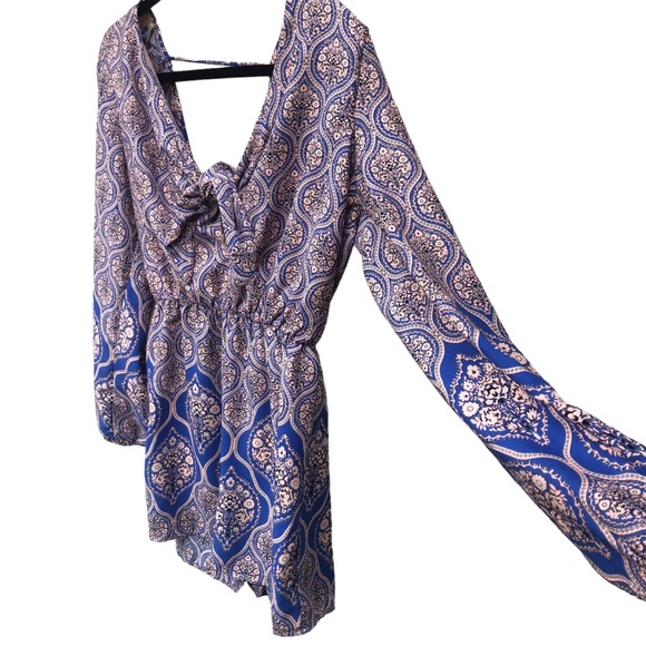 Agaci Bohemian Print Long Sleeve Romper size Medium - Picture 4 of 9